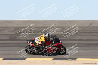 media/May-10-2025-Race Pace (Sat) [[db32fef2da]]/Vested/3-Bowl Set 1 (9am)/